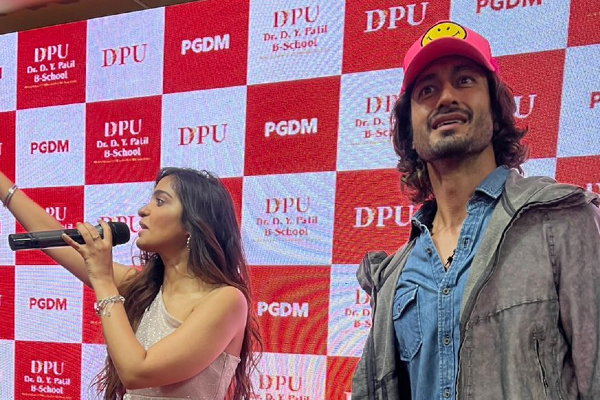 Vidyut Jammwal and Asees Kaur